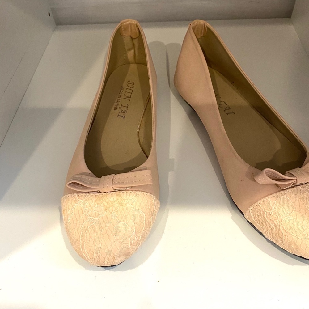 Pink Ballet Flats Lace Bow Shoes sz 6 - Picture 2 of 6